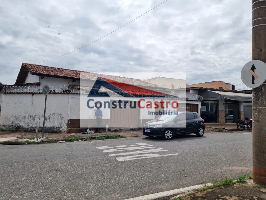 Casa de 3 Quartos À Venda, Setor Centro Oeste: foto 2
