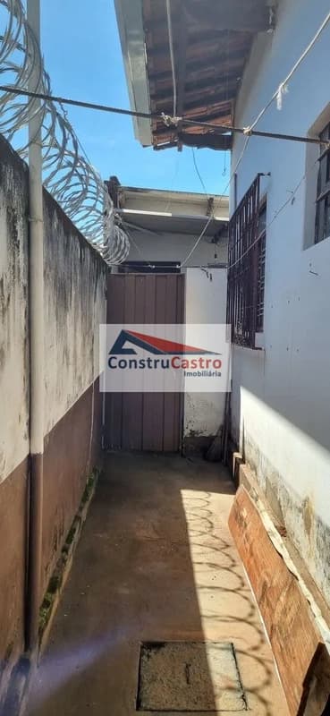 Casa de 3 Quartos À Venda, Setor Centro Oeste: foto 8